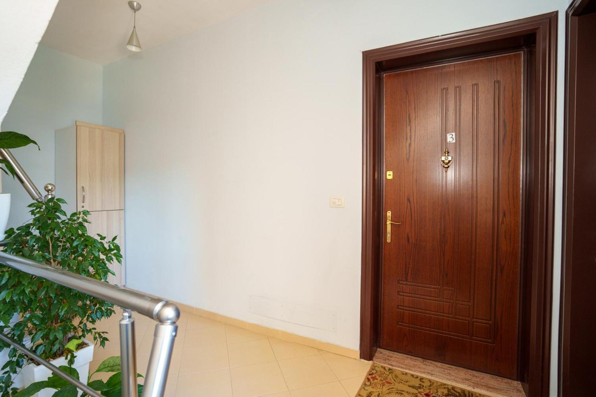 Sarah'S Apartments - 5 Min Walk To Beaches & Boulevard - Big Balcony! Saranda Zewnętrze zdjęcie